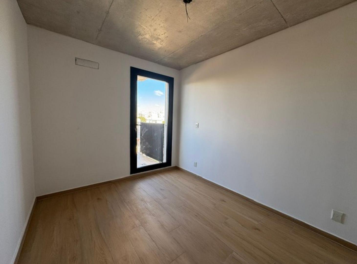 Foto de Dep 2 ambientes en venta 7P c/balcón Colegiales, imagen 3