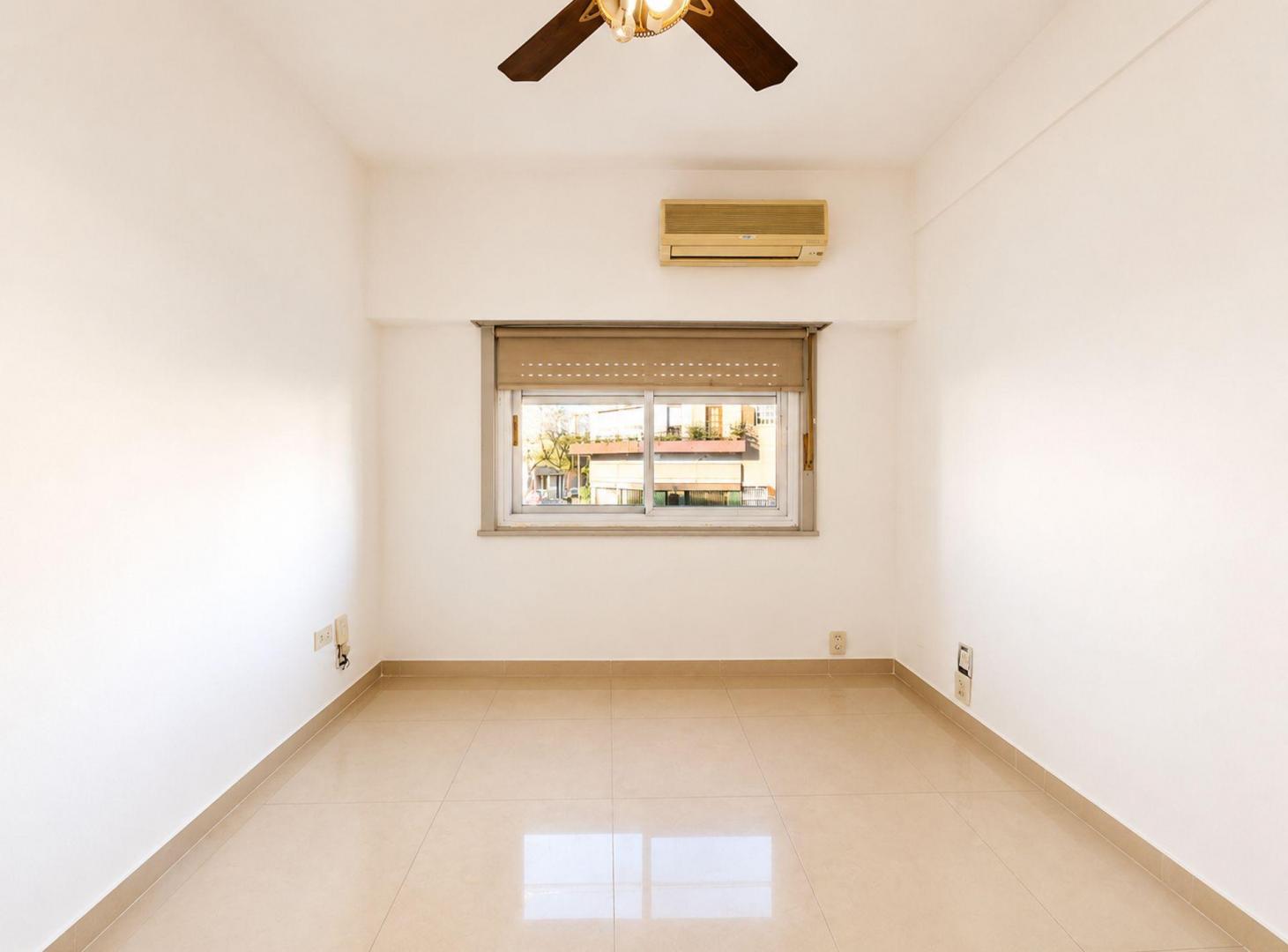 Foto de VENTA DEPTO 4 AMBIENTES CON BALCON EN POMPEYA, imagen 2