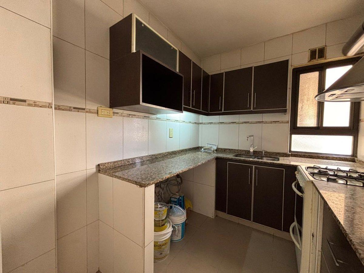 Foto de VENTA DEPTO 4 AMBIENTES CON BALCON EN POMPEYA, imagen 4