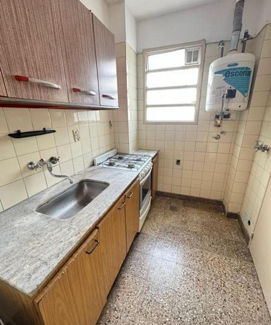 Foto de VENTA DEPTO 2 AMBIENTES CON BALCÓN - FLORES, imagen 4