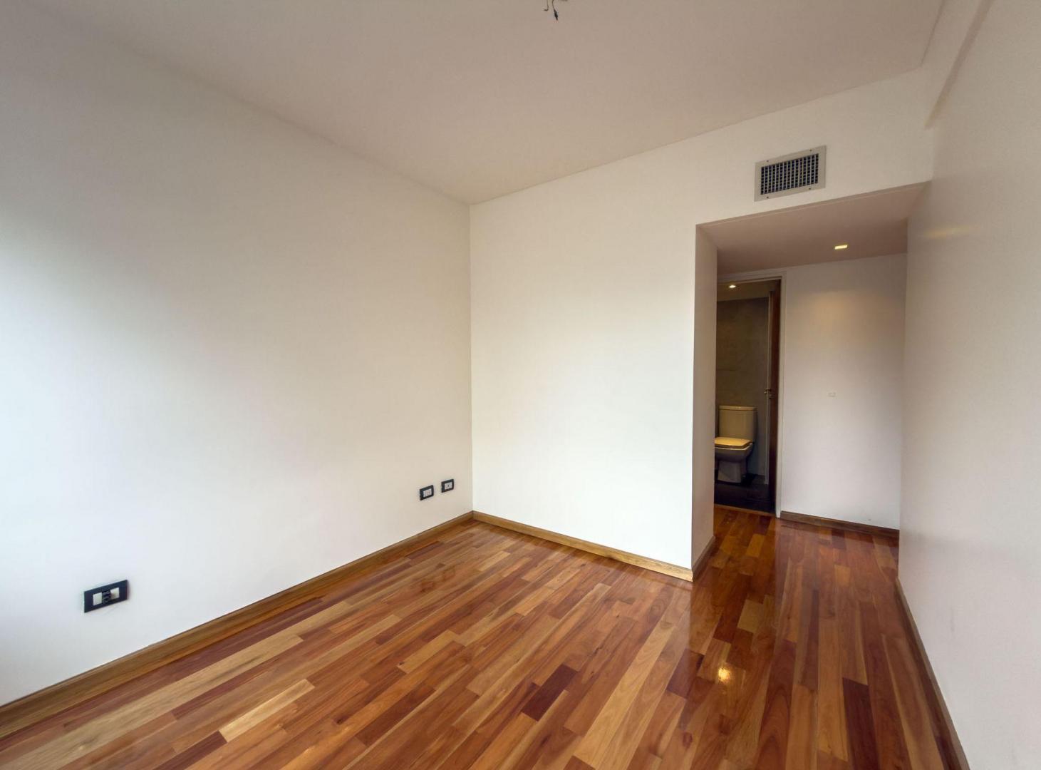 Foto de VENTA DEPTO PISO 4 AMB C/ 2 COCHERAS CABALLITO, imagen 3