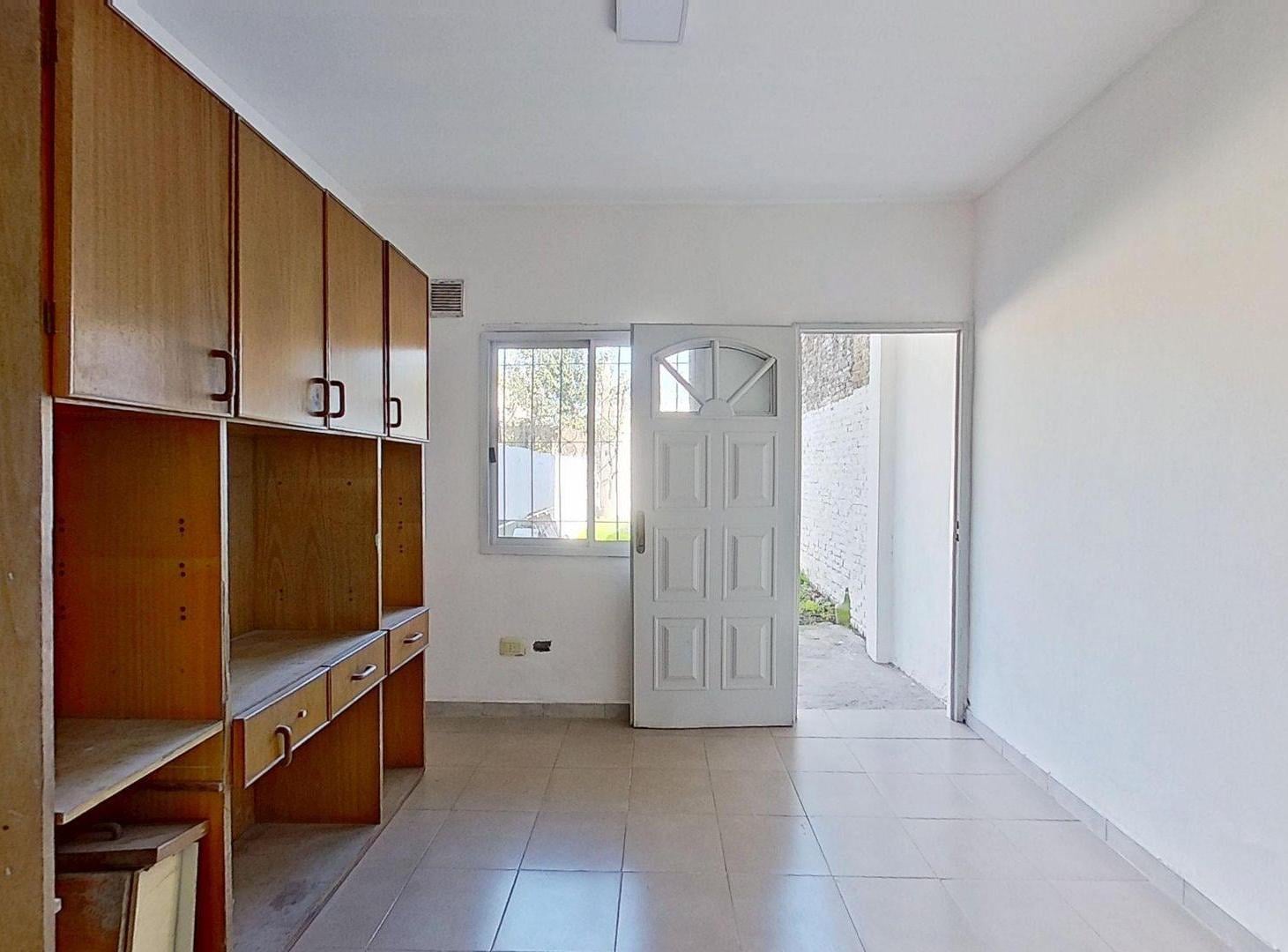 Foto de VENTA DUPLEX 3 AMB C/JARDIN y COCHERA, imagen 5