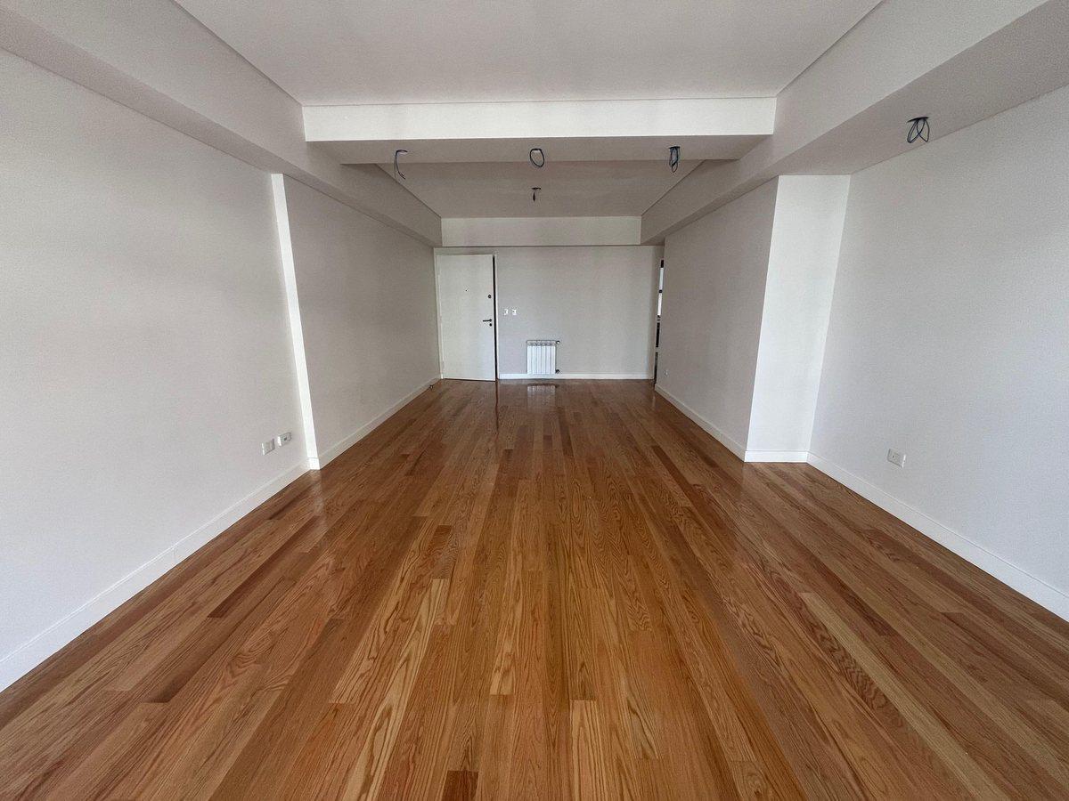 Foto de VENTA 4 AMBIENTES CON BALCON Y COCHERA CABALLITO, imagen 1
