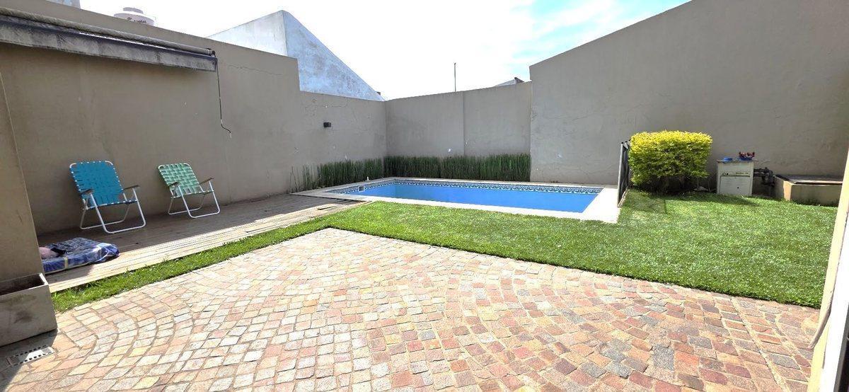 Foto de Casa 5 amb. Piscina/Quincho. Banfield., imagen 5
