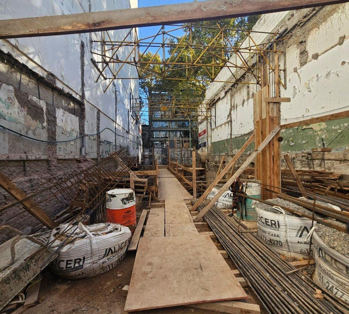 Foto de Venta 2 ambientes Almagro baño y toilette en obra, imagen 4