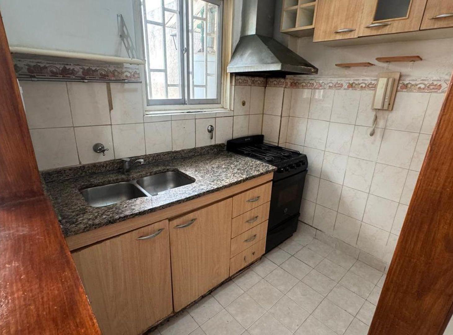 Foto de DPTO EN VENTA 2 AMBIENTES CON PATIO CABALLITO, imagen 5