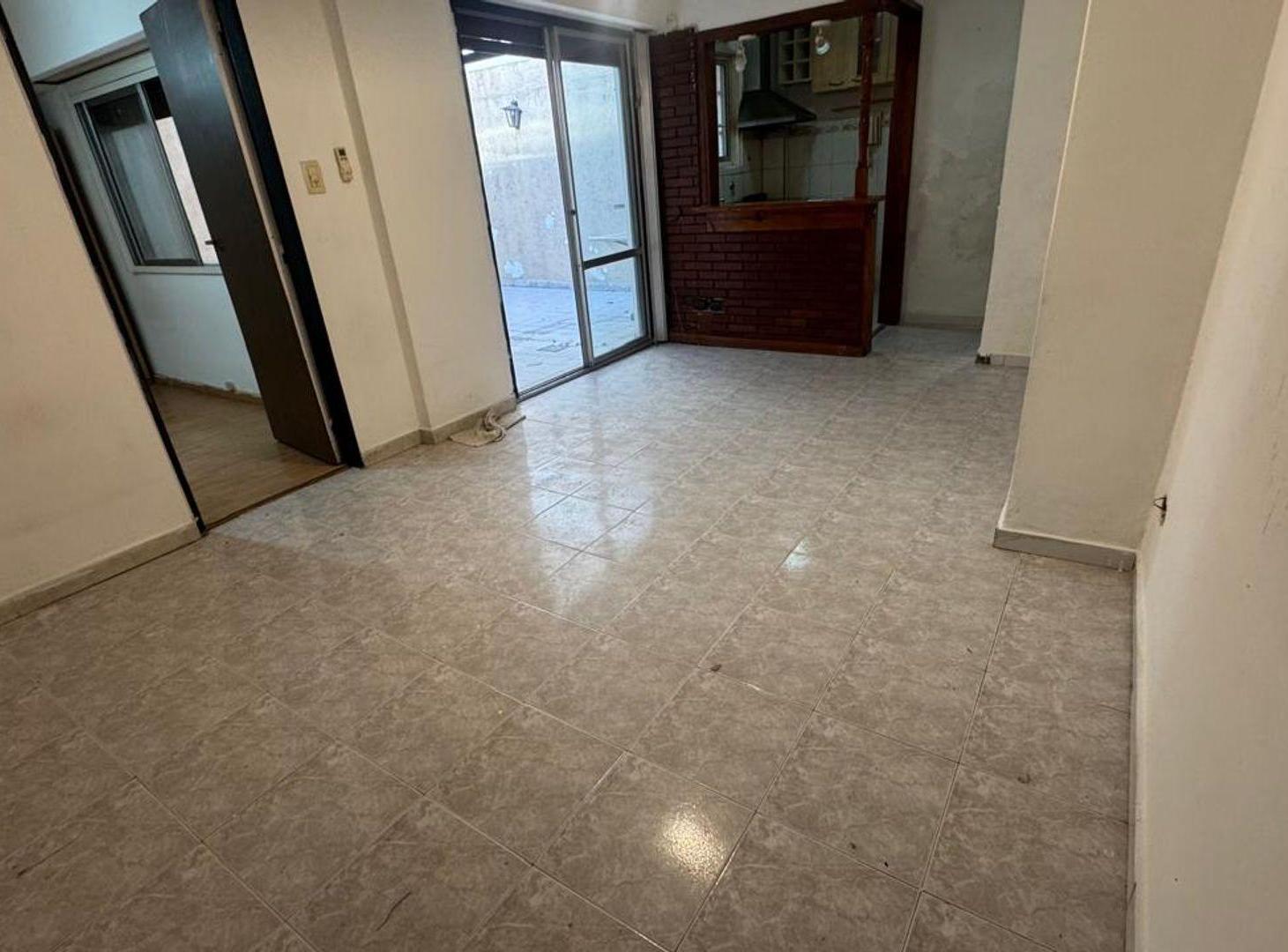 Foto de DPTO EN VENTA 2 AMBIENTES CON PATIO CABALLITO, imagen 4