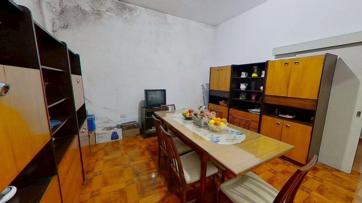 Foto de VENTA CASA 4 AMB c/LOCAL y GARAGE en LANUS, imagen 5