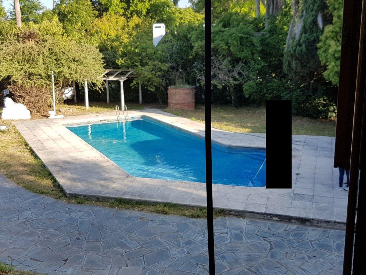 Foto de VENTA CASA EN EZEIZA CON PILETA, PARQUE, QUINCHO, imagen 5