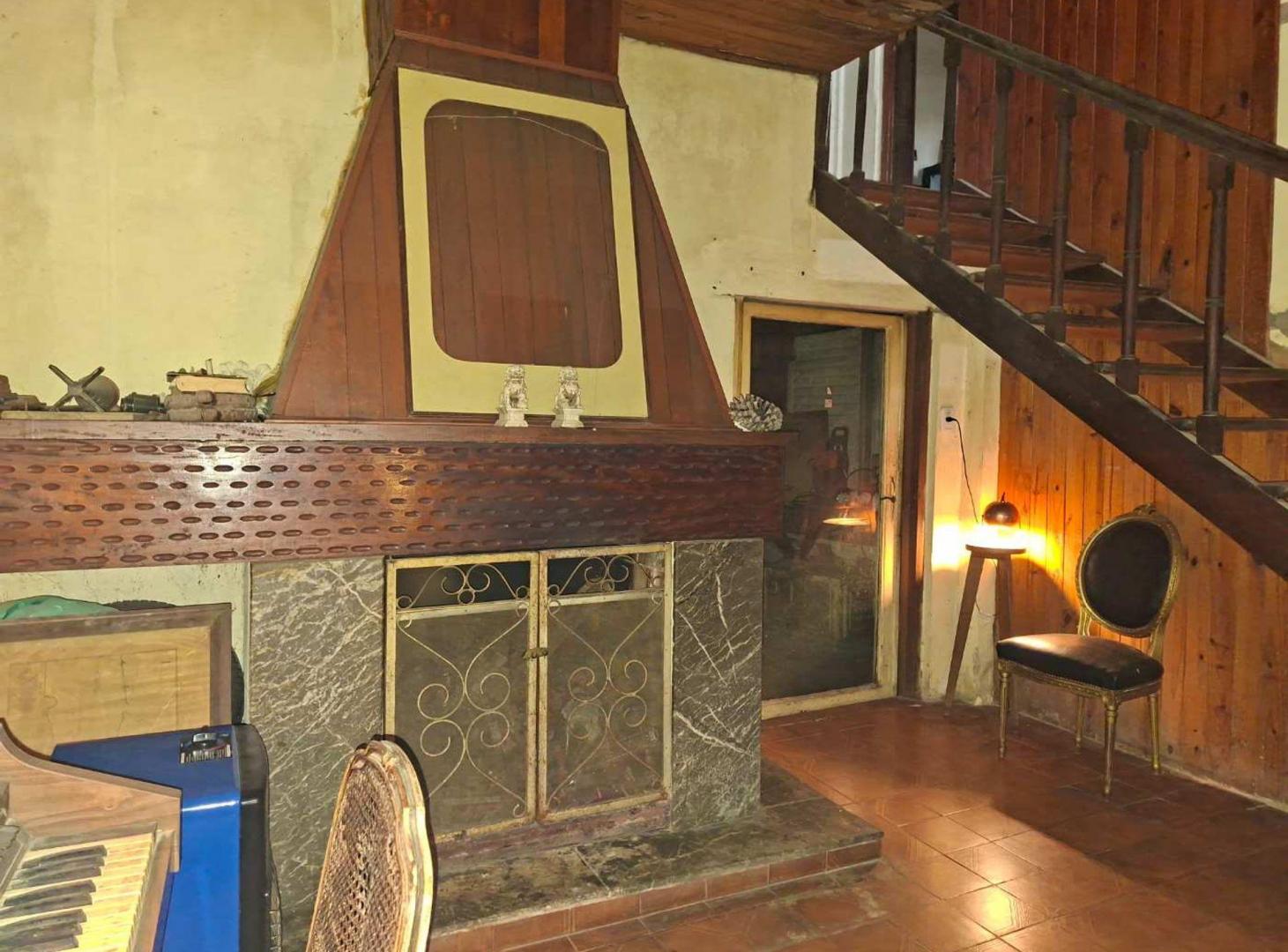 Foto de CASA EN VENTA CASTELAR A REFACCIONAR ACEPTA PERMTA, imagen 2