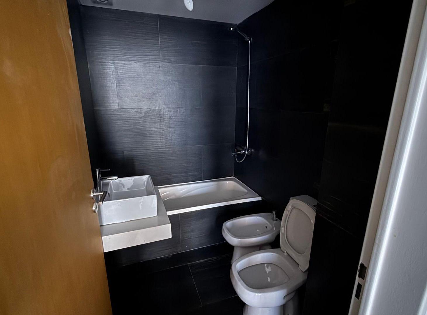 Foto de VENTA MONO TIPO 2 AMB BALCON .DEVOTO FULLAMENITIES, imagen 3