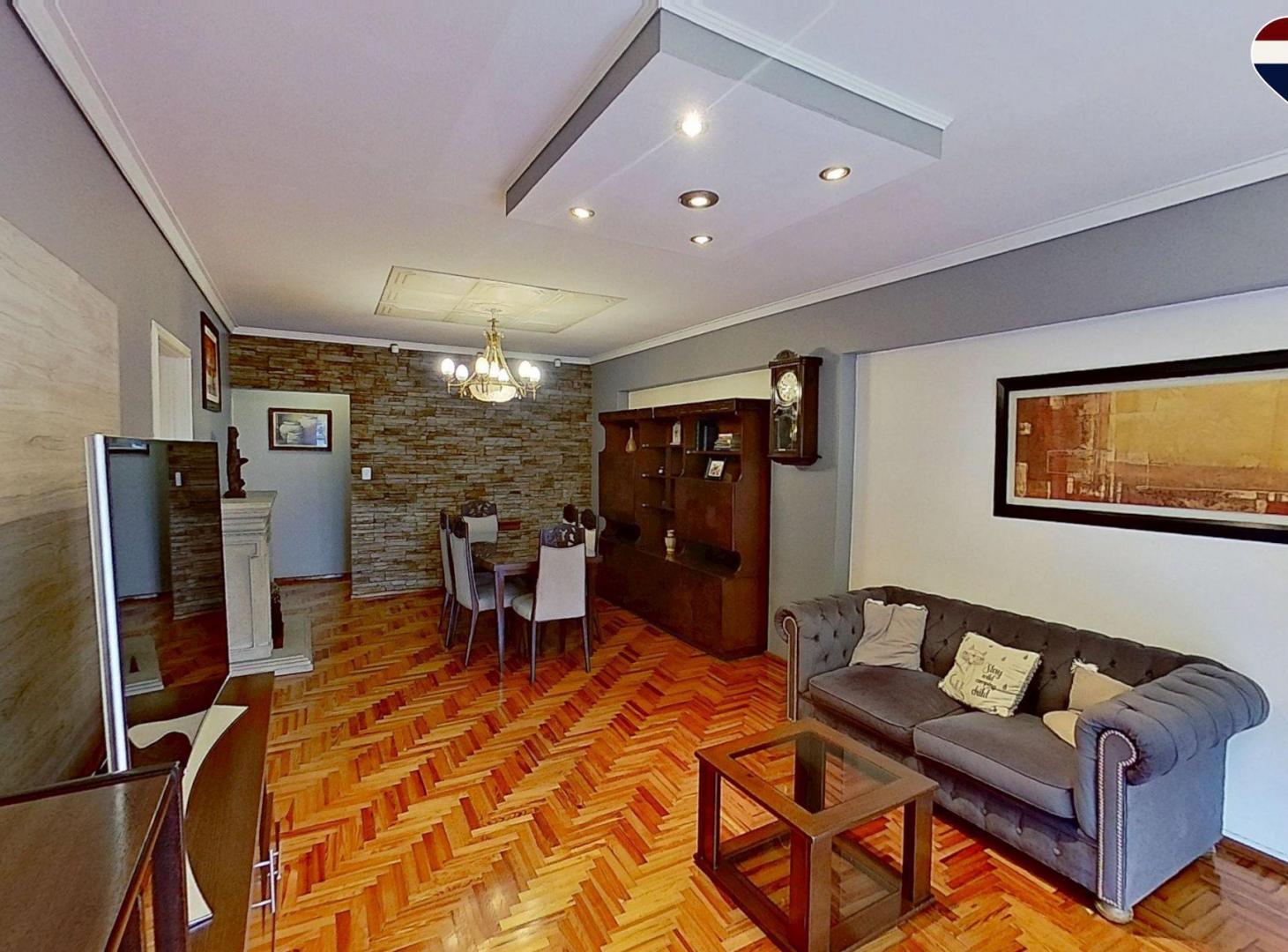 Foto de Depto. Venta 4 amb con coc y depen. Villa del Parq, imagen 1