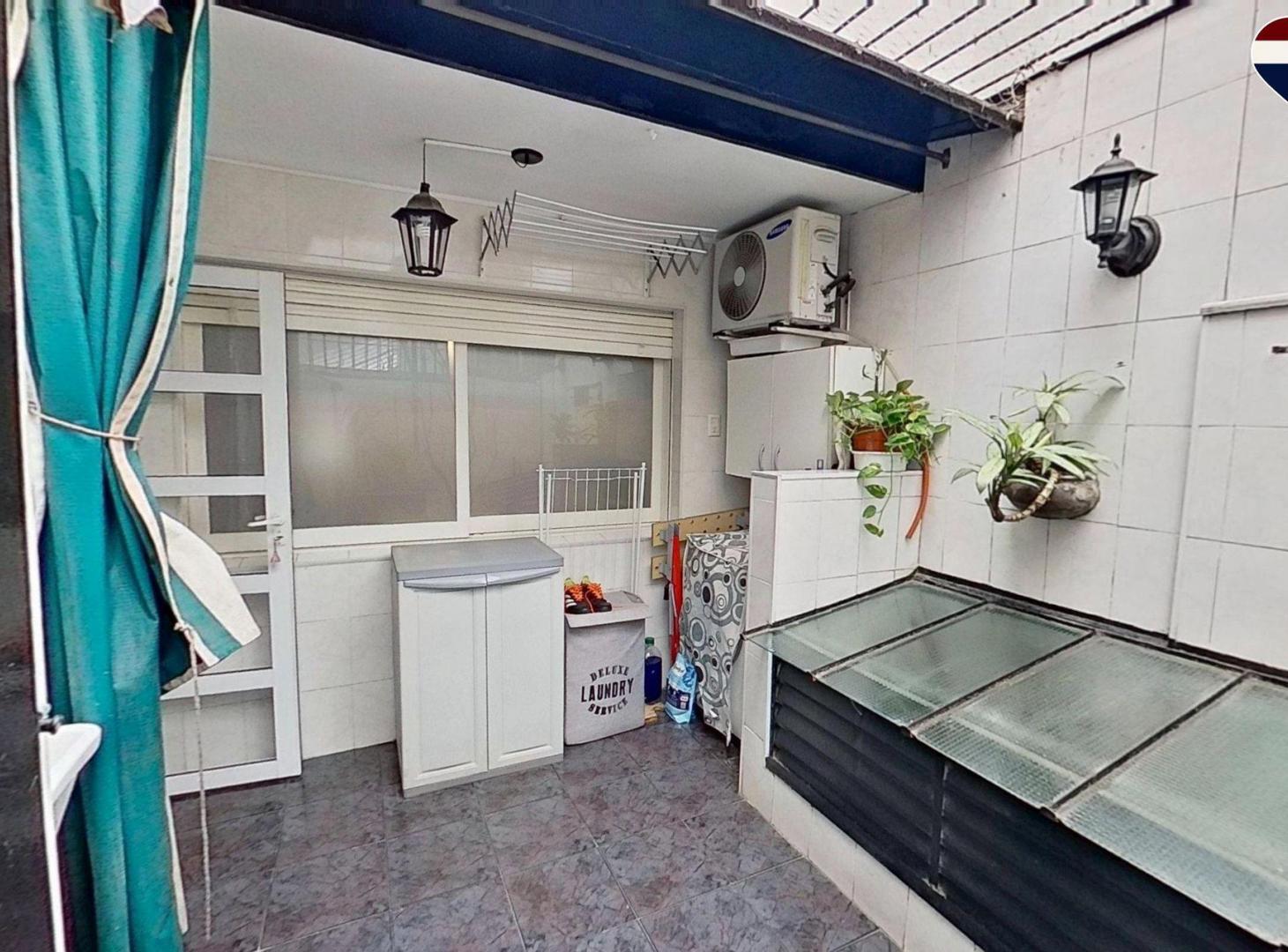 Foto de Depto. Venta 4 amb con coc y depen. Villa del Parq, imagen 4