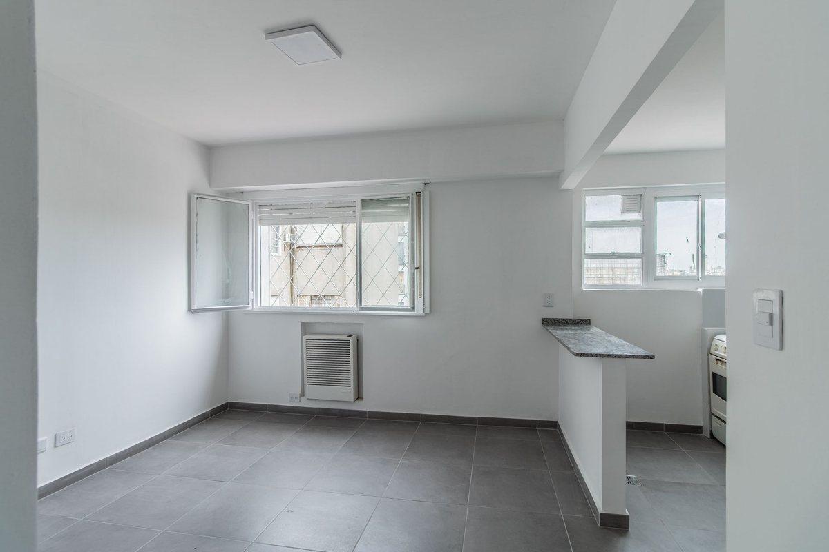 Foto de VENTA 2 AMBIENTES RECICLADO A NUEVO APTO CREDITO, imagen 2