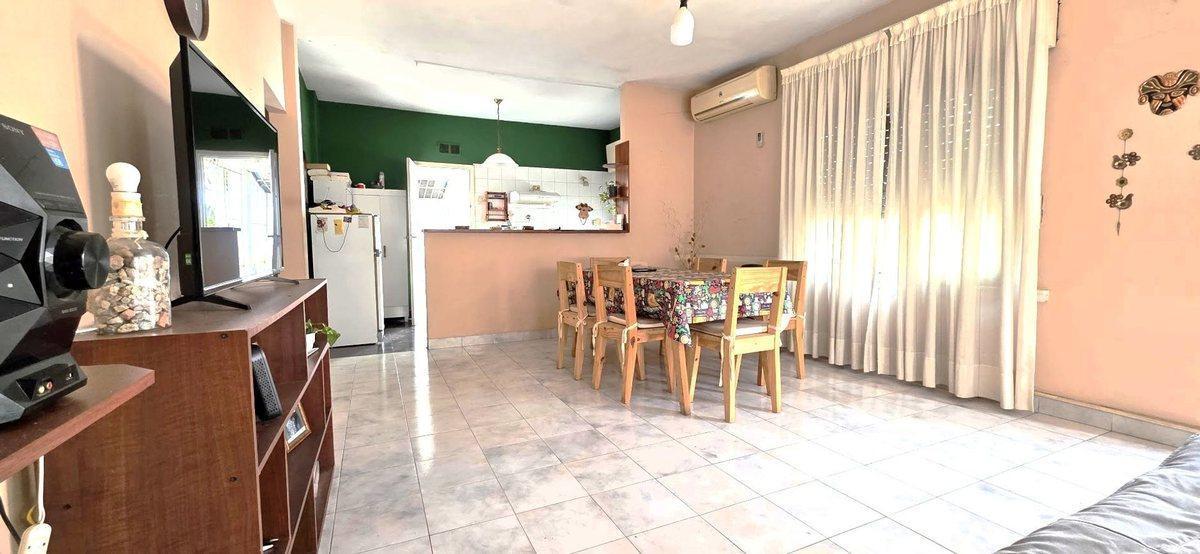 Foto de PH 3 ambientes/Patio. Apto Crédito Venta. Banfield, imagen 2