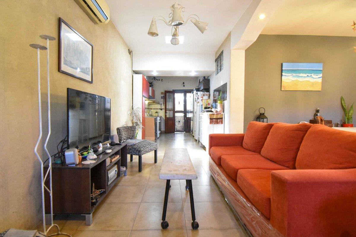 Foto de VENTA 4 AMB.CON PATIO/TERRAZA/COCHERA APTO CREDITO, imagen 3