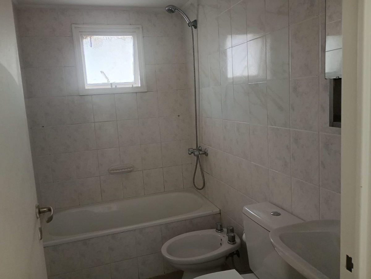 Foto de Departamento de tres ambientes con cochera fija, imagen 5