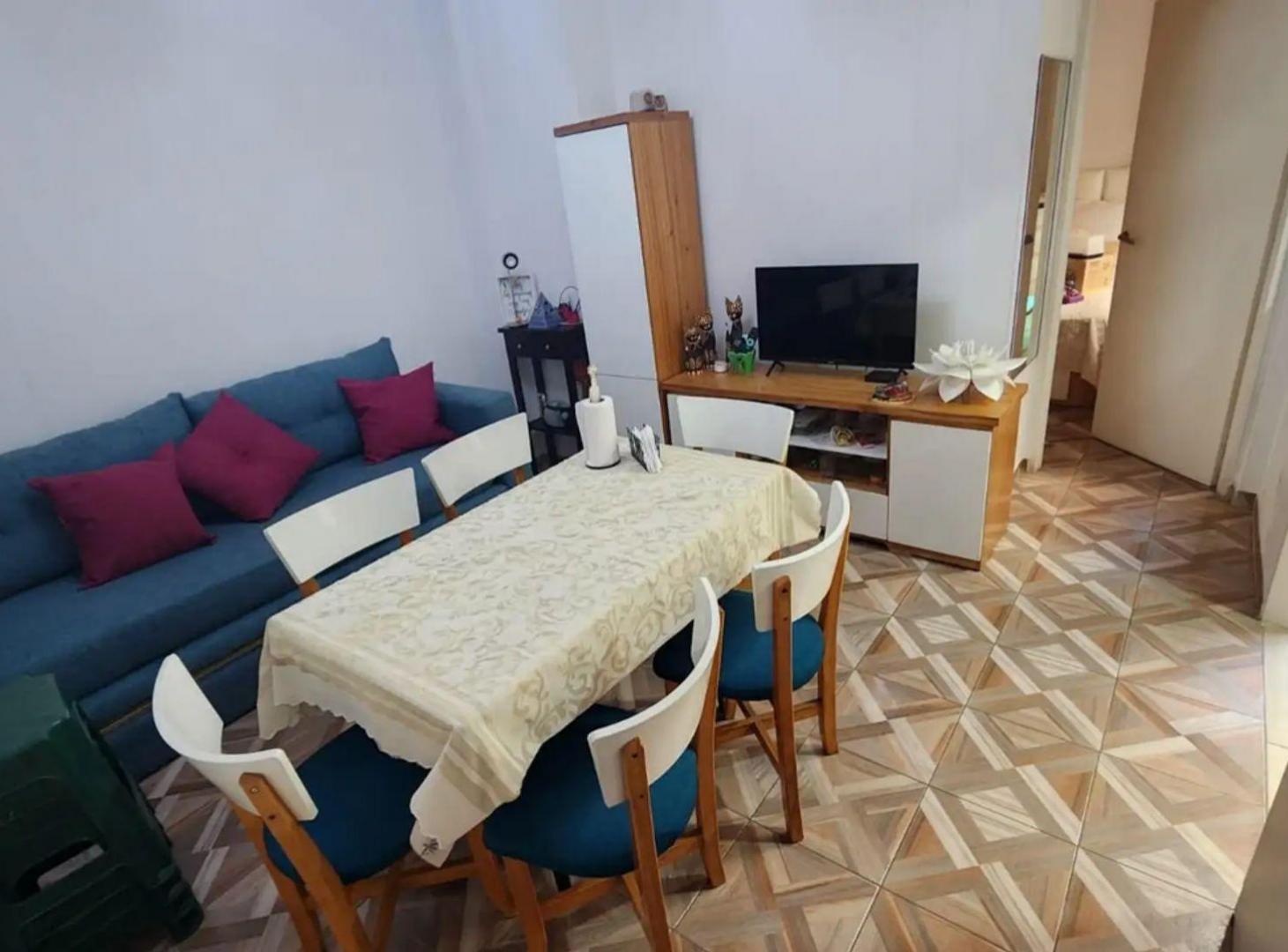 Foto de VENTA DEPARTAMENTO 2 AMBIENTES C/ PATIO EN ALMAGRO, imagen 1