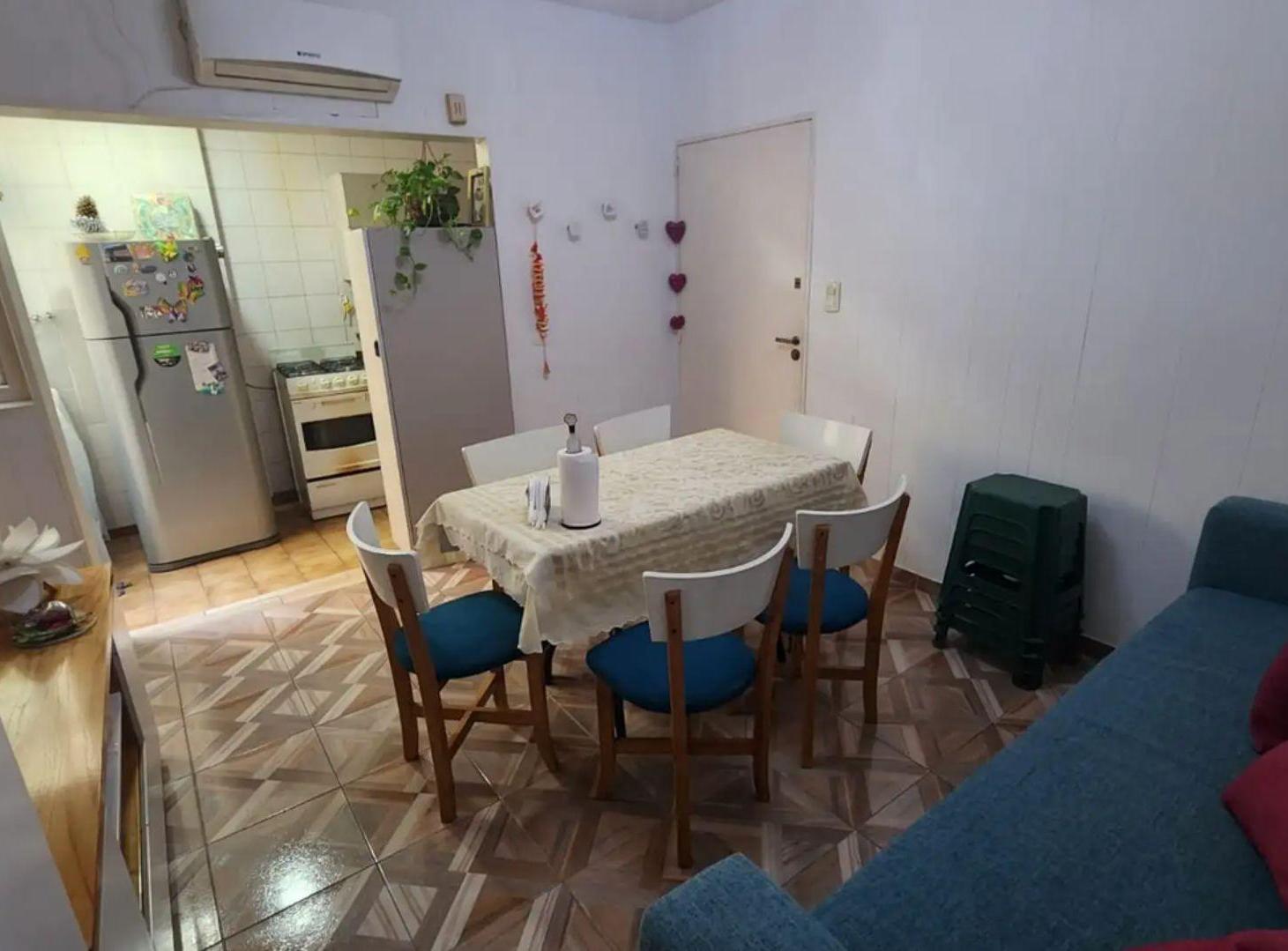 Foto de VENTA DEPARTAMENTO 2 AMBIENTES C/ PATIO EN ALMAGRO, imagen 2