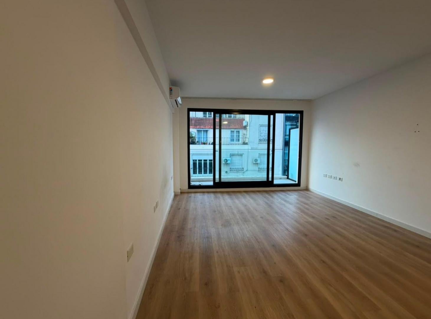 Foto de ALQUILER MONOAMBIENTE RECOLETA CON BALCÓN, imagen 1