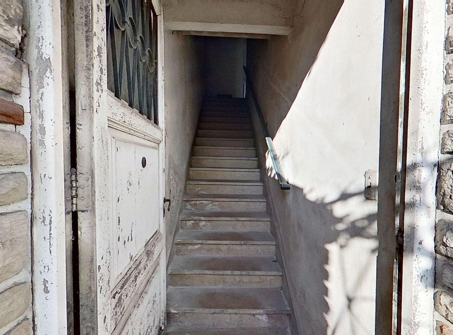 Foto de PH en venta 4 amb en Liniers c/terraza 121m2, imagen 1