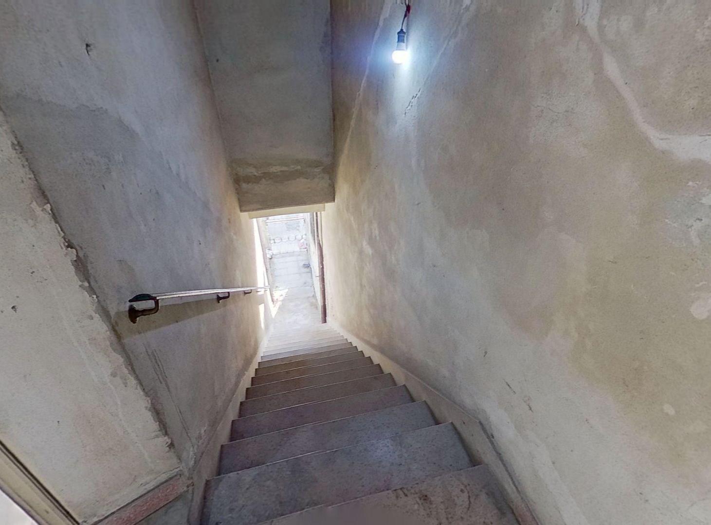 Foto de PH en venta 4 amb en Liniers c/terraza 121m2, imagen 3