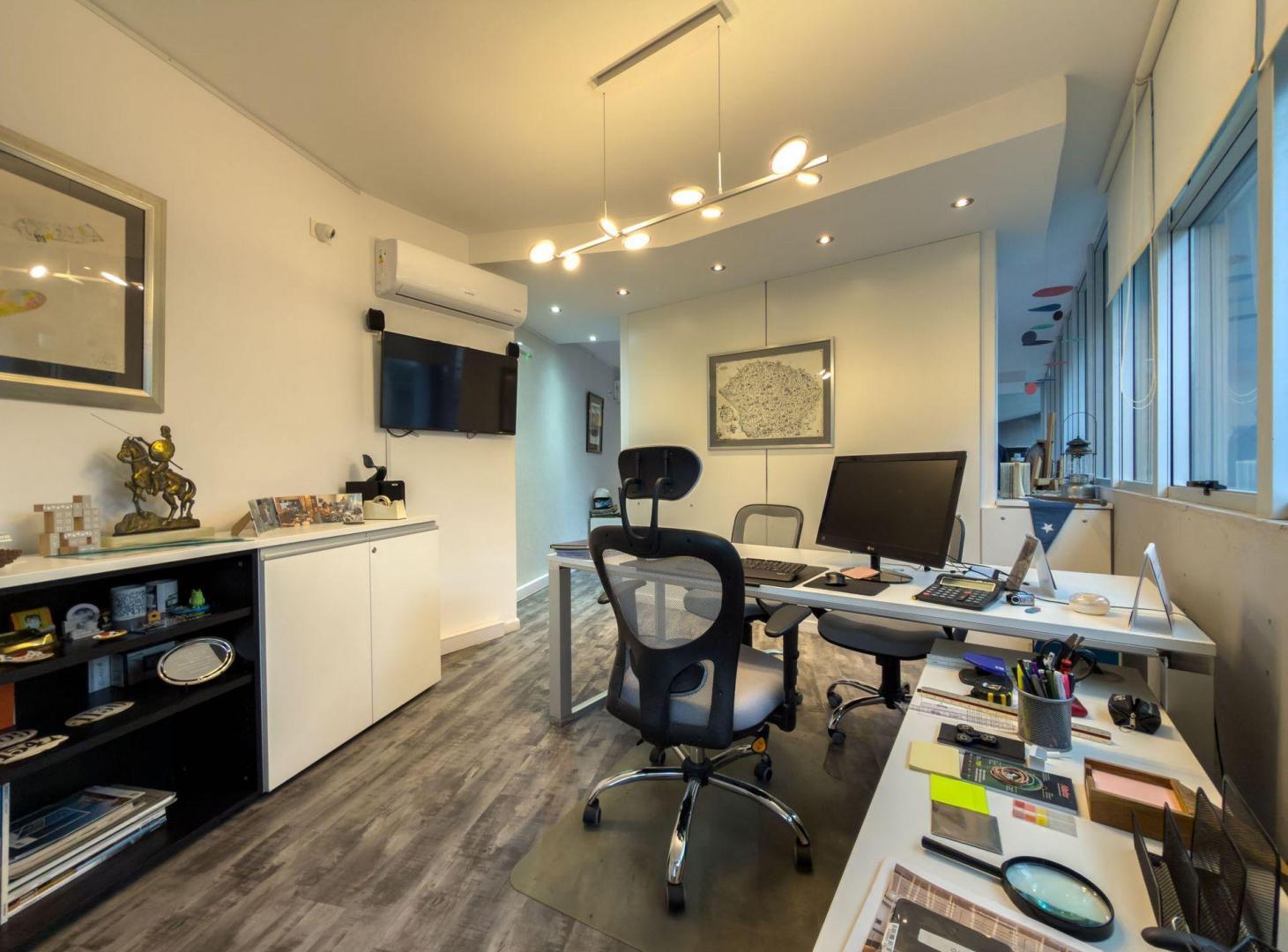 Foto de VENTA OFICINA DE 60 M2 CON 2 COCHERAS CABALLITO, imagen 4