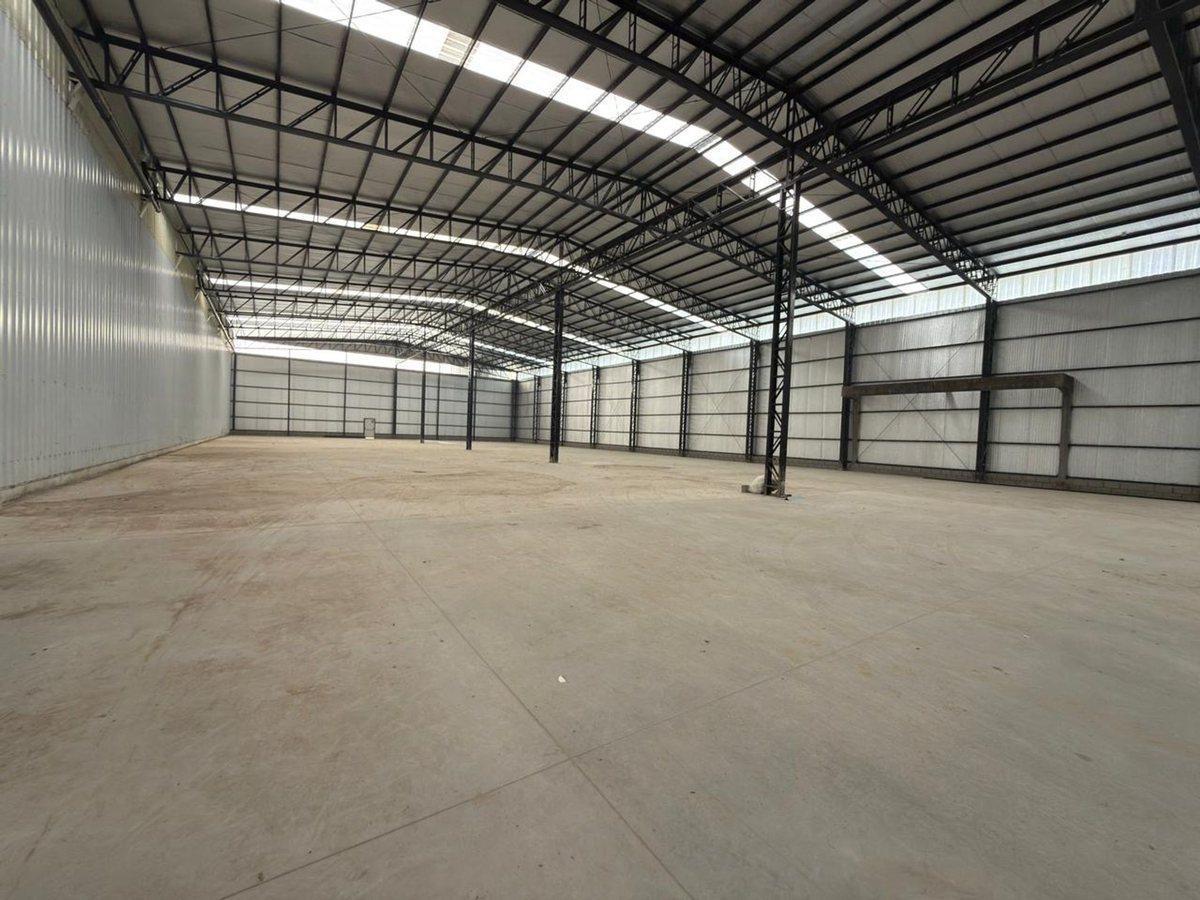 Foto de GALPON 1900m2 ALQUILER P.INDUS MORENO ESTRENAR, imagen 2