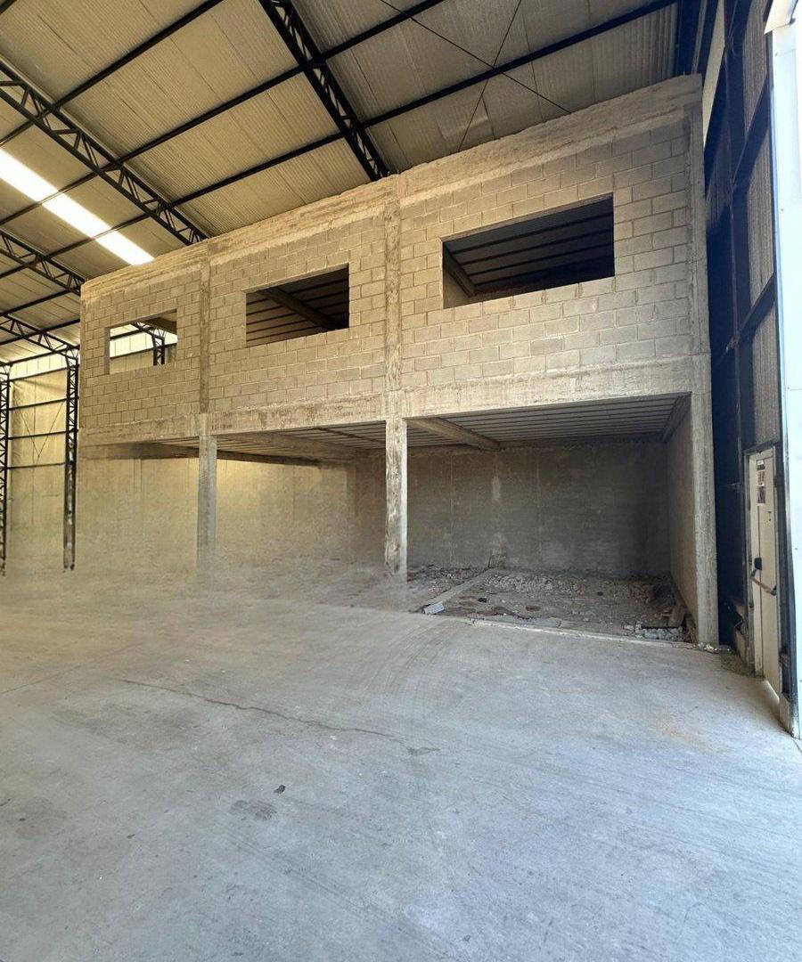 Foto de GALPON 1300m2 OFICIN ALQUILER PQUE INDUS MORENO, imagen 4