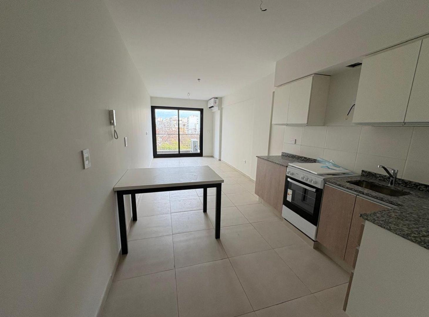 Foto de VENTA DEPTO A ESTRENAR ALMAGRO, imagen 1