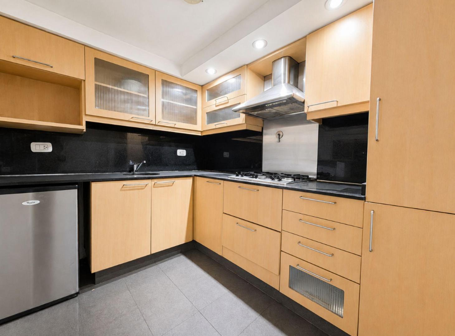 Foto de VENTA DEPTO LOFT 2 AMB C/BALCON Y COCHERA RECOLETA, imagen 2