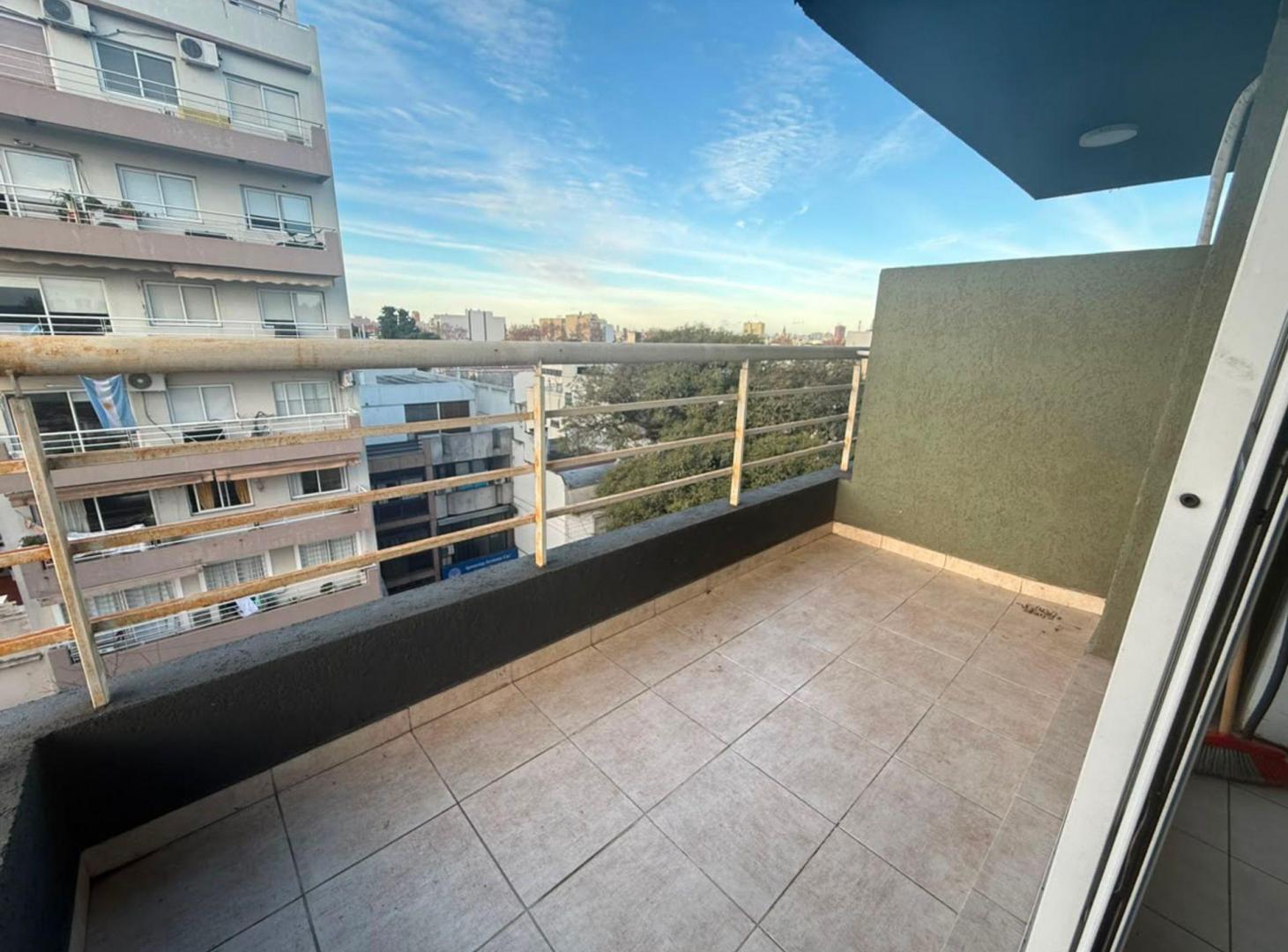 Foto de ALQUILER MONOAMBIENTE Y MEDIO VILLA LURO PISO 5, imagen 4