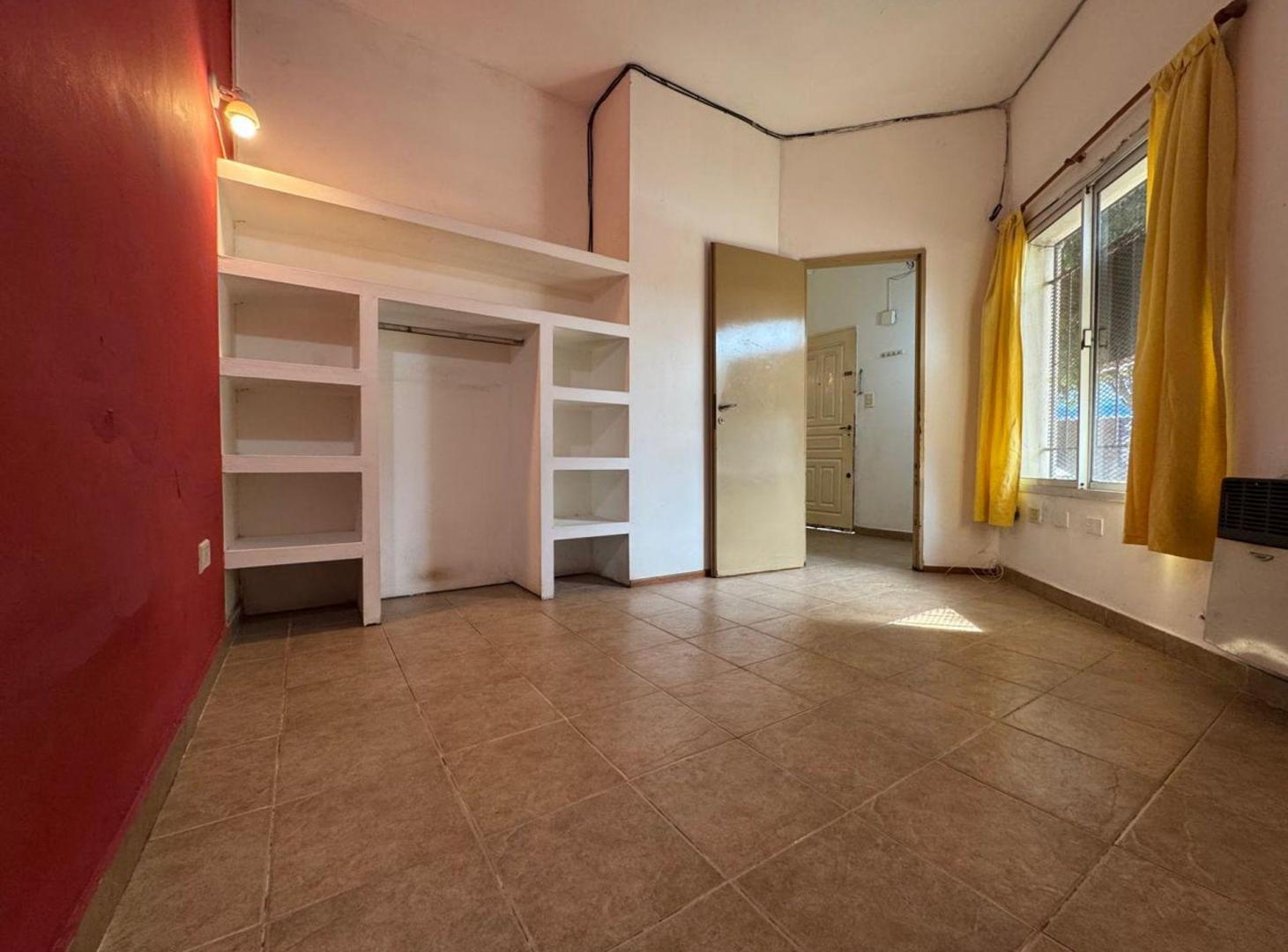 Foto de VENTA PH MONO DIVIDIDO EN 2 AMB PB HAEDO CREDITO, imagen 5