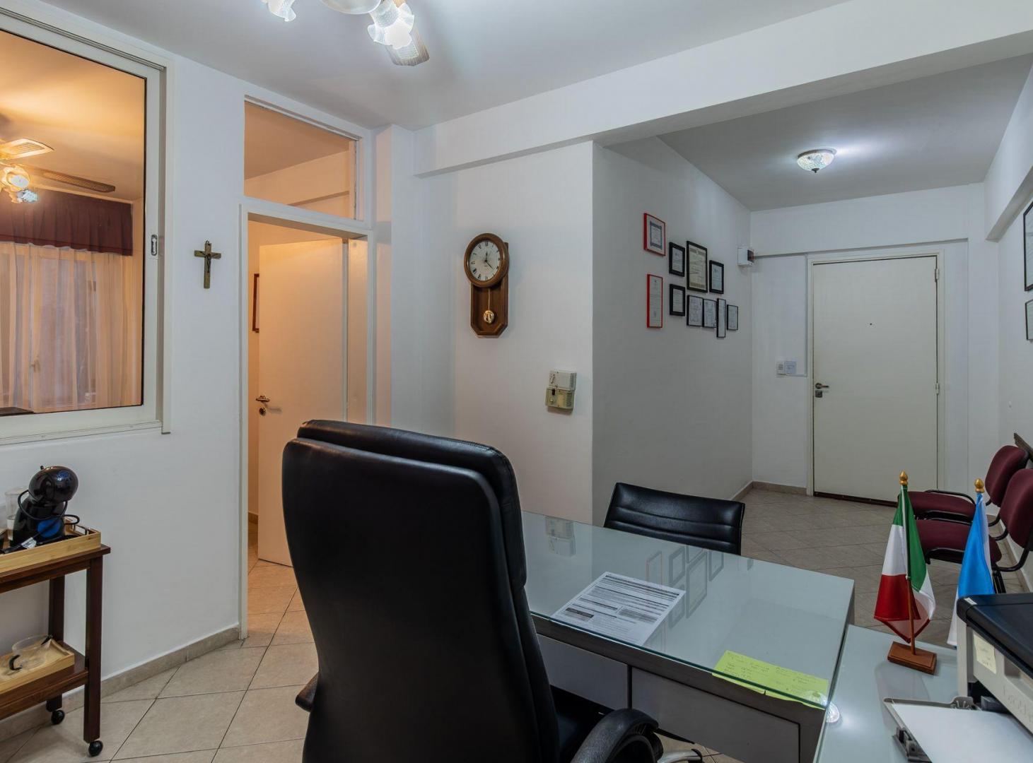 Foto de VENTA DE OFICINA EN ZONA CENTRICA, imagen 1