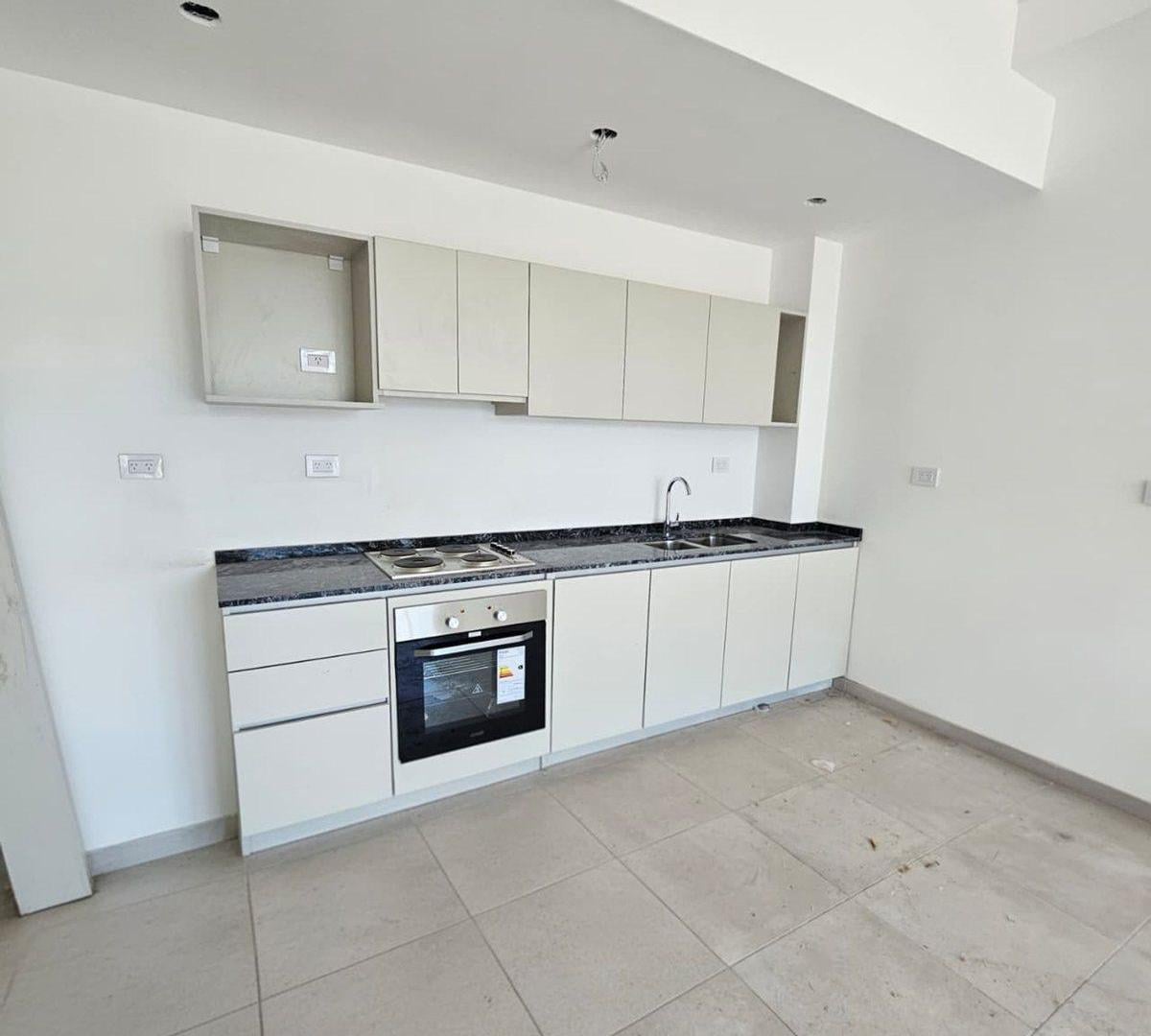 Foto de Venta departamento PH 2 ambientes Villa Ballester, imagen 2