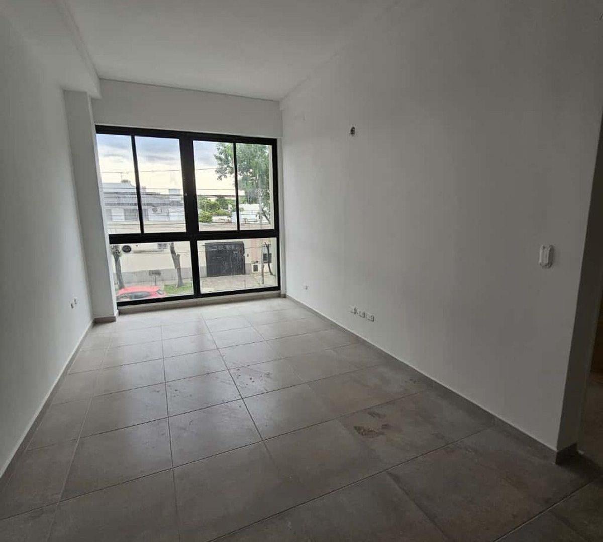Foto de Venta departamento PH 2 ambientes Villa Ballester, imagen 1