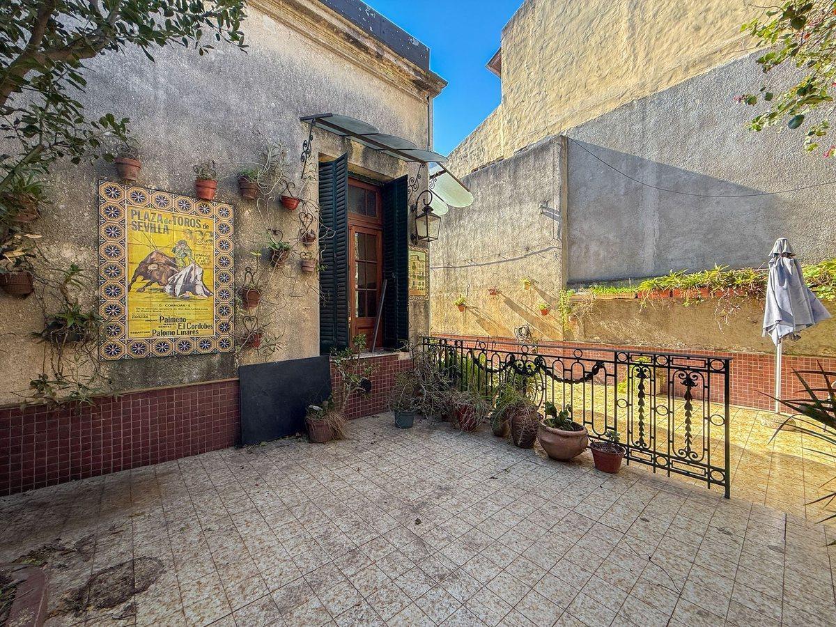 Foto de VENTA CASA 4 AMB DEPEND PATIO Y COCH P. AVELLANEDA, imagen 1