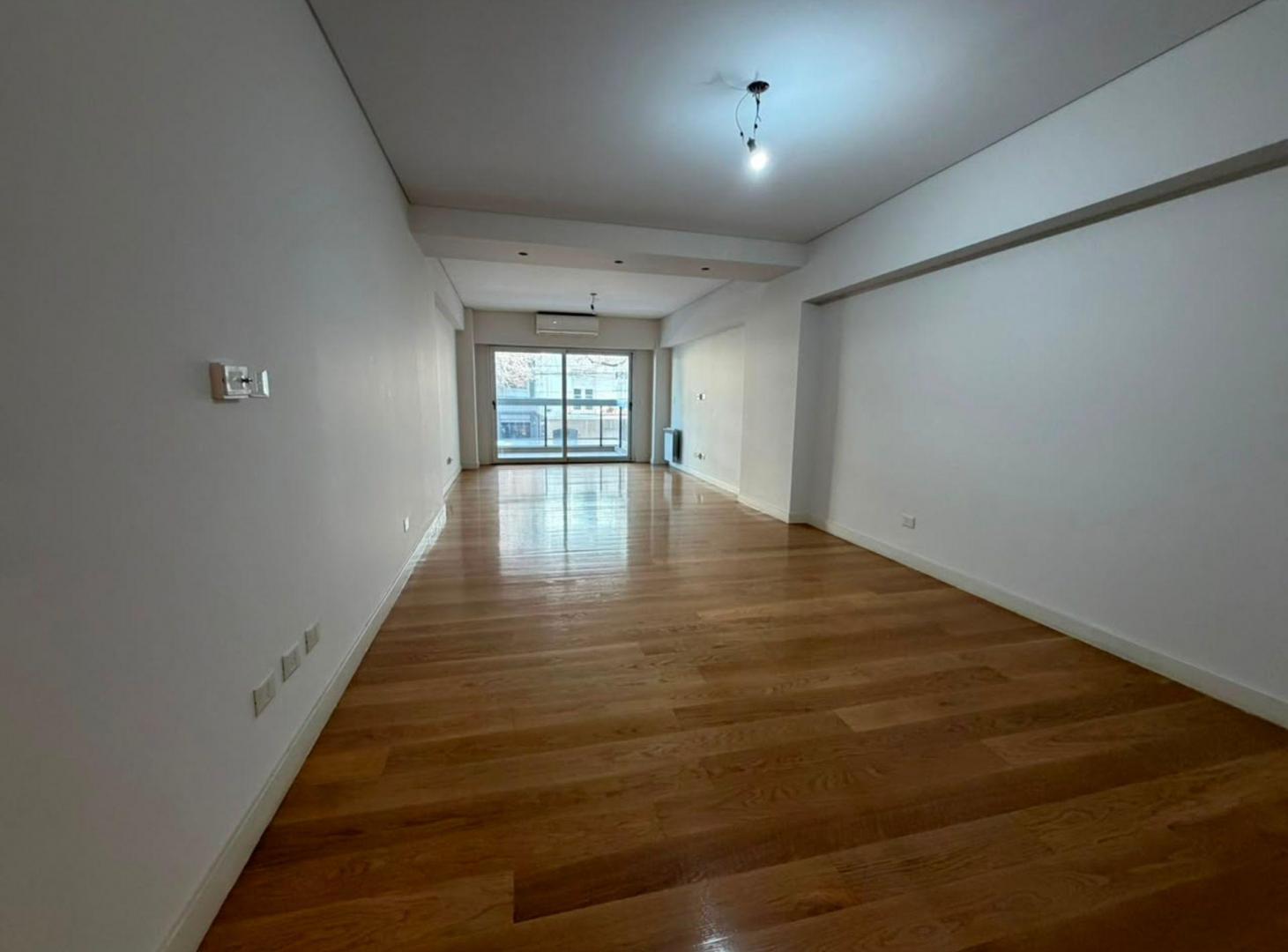 Foto de VENTA 4 AMB C/BALCON Y PARRILLA 2 COCH. CABALLITO, imagen 4