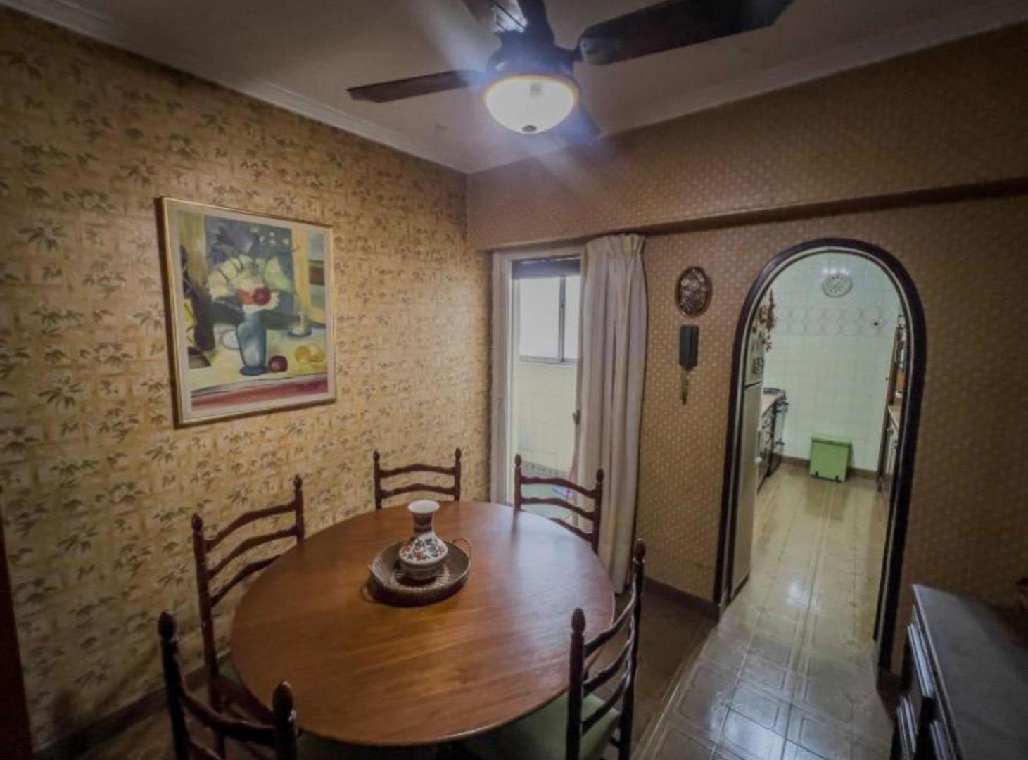 Foto de VENTA DEPARTAMENTO 3 AMBIENTES BALCON SAN TELMO, imagen 1