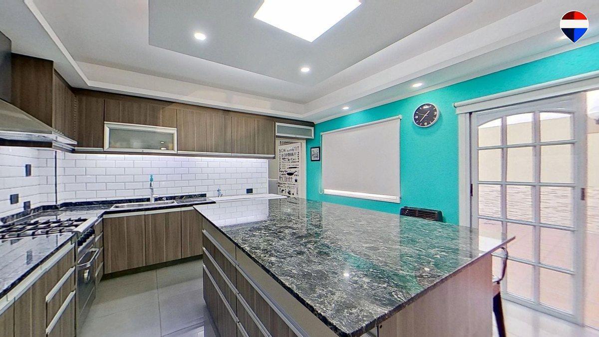 Foto de CASA VENTA PARQUE AVELLANEDA COCHERA PILETA, imagen 5