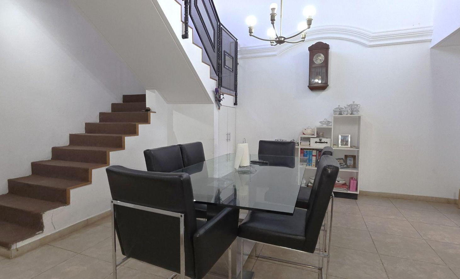 Foto de Venta Casa 5 amb Coch/Pil/Jardin.Parque Avellaneda, imagen 4