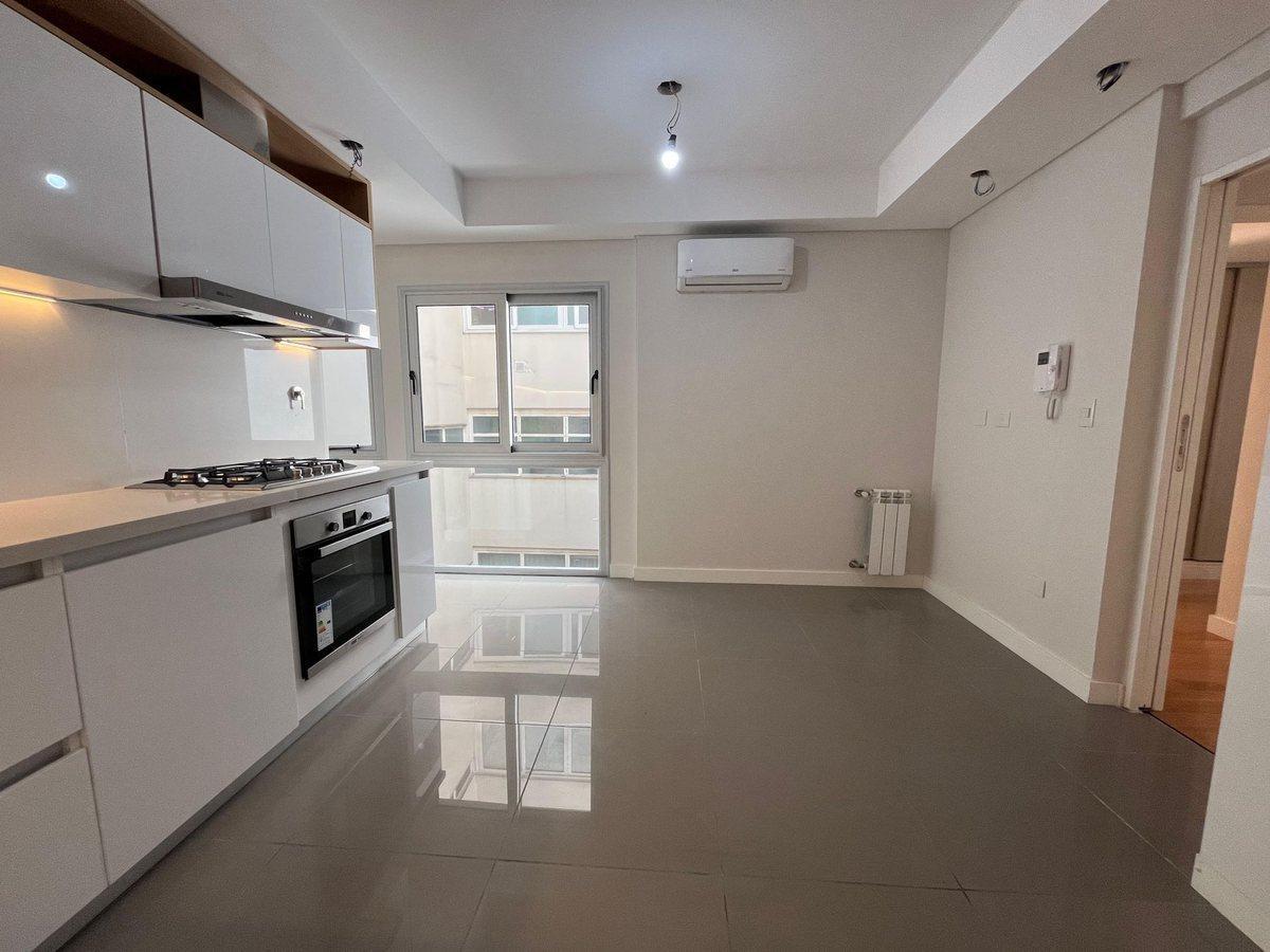 Foto de VENTA 4 AMBIENTES CON BALCON Y COCHERA CABALLITO, imagen 1