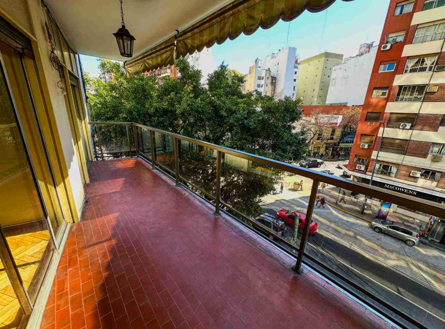 Foto de SEMIPISO 4 AMB BALCON DEPENDENCIA LAV. OP. COCHERA, imagen 3