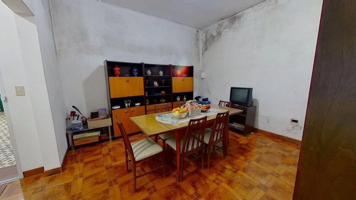 Foto de VENTA CASA 4 AMB c/LOCAL y GARAGE en LANUS, imagen 5