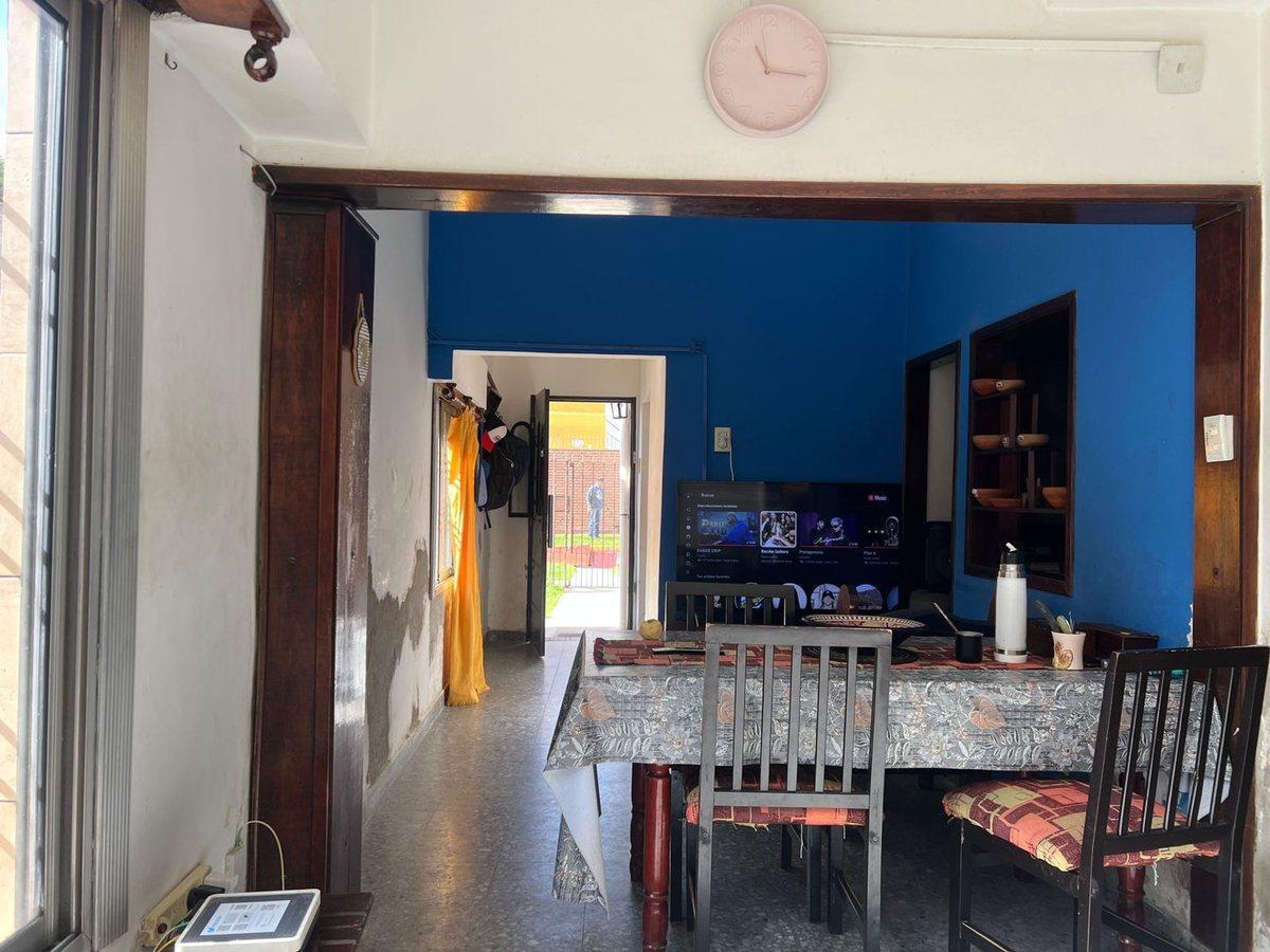 Foto de VENTA CASA 3 AMBIENTES PATIO Y COCHERA LANUS, imagen 2