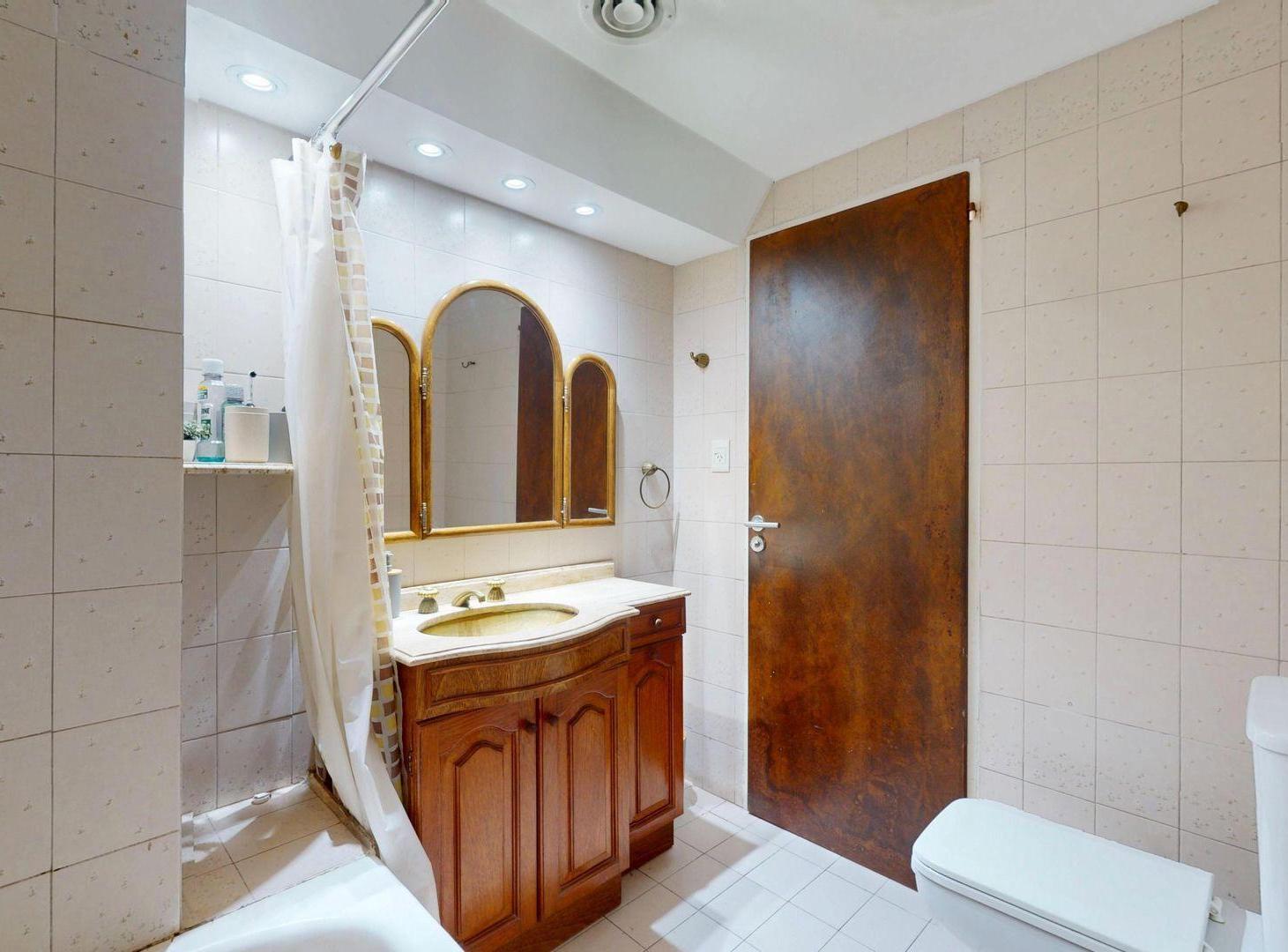 Foto de CASA VENTA RAMOS MEJIA 5AMB PILETA APTO CREDITO, imagen 2