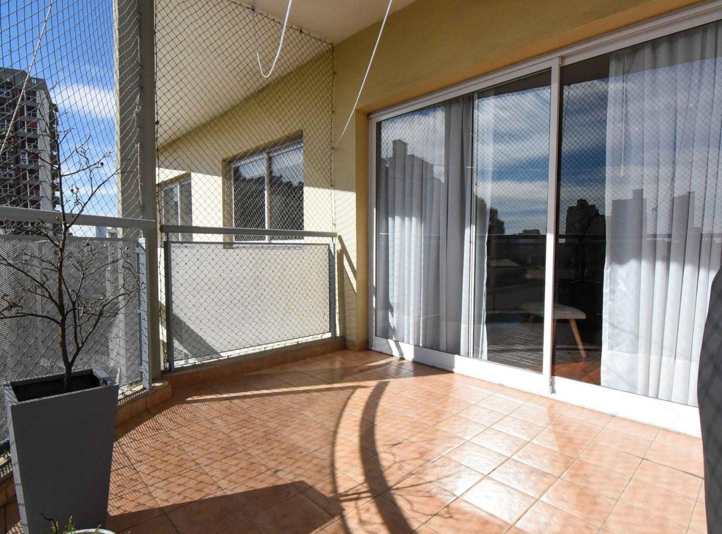 Foto de Venta depto 4 amb Flores cochera baulera pileta, imagen 2