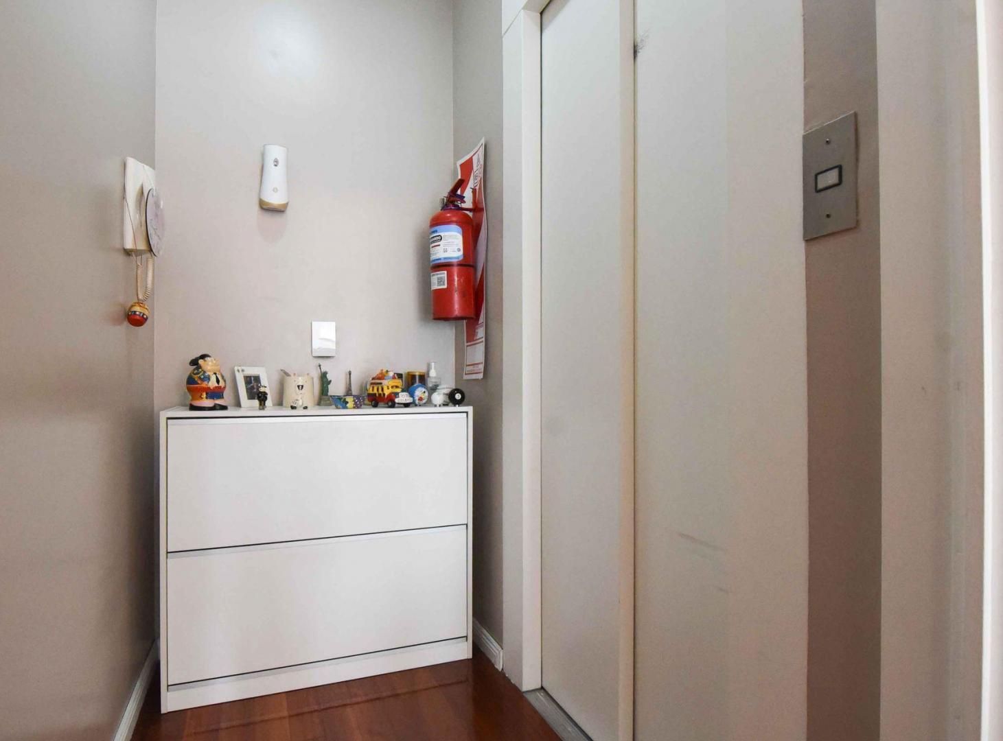 Foto de Venta depto 4 amb Flores cochera baulera pileta, imagen 1