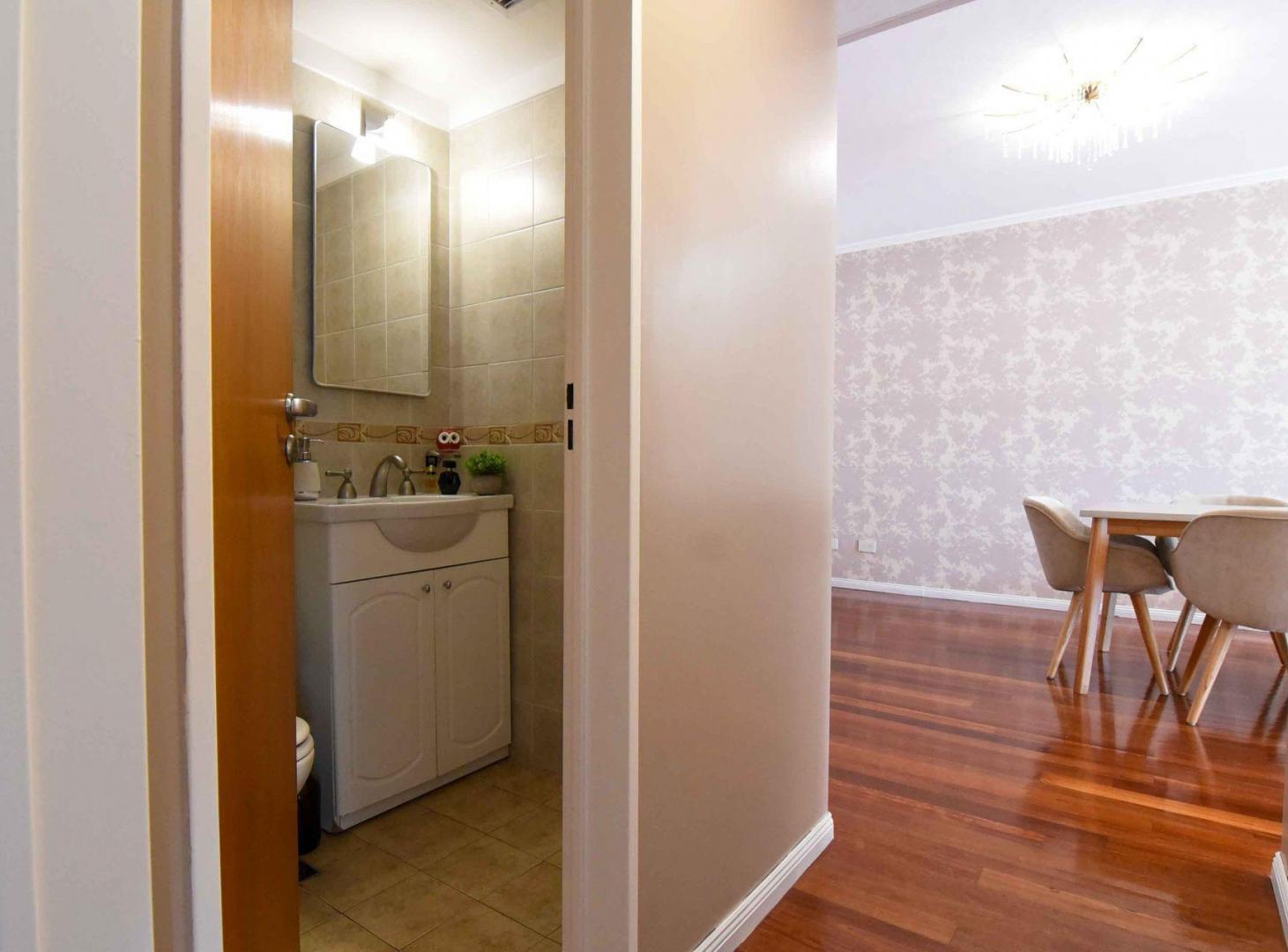 Foto de Venta depto 4 amb Flores cochera baulera pileta, imagen 3