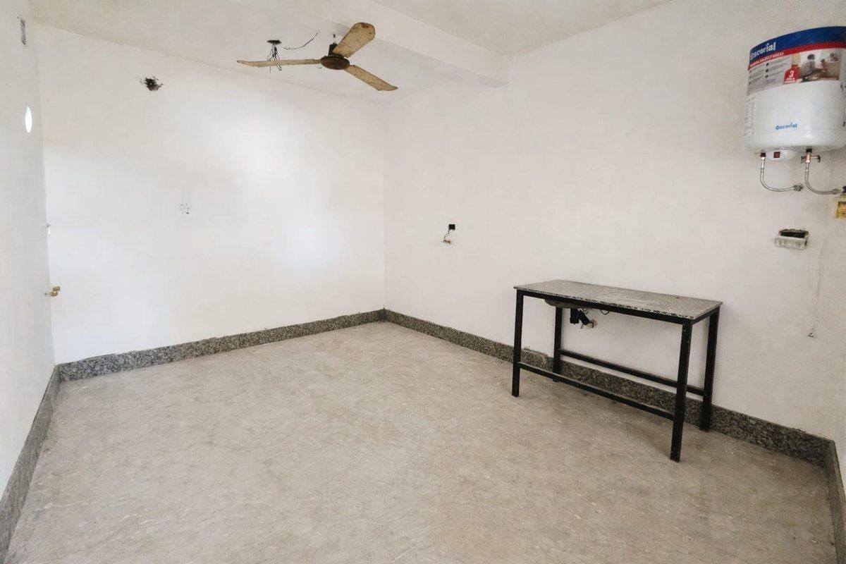 Foto de Alquiler Local Comercial Caseros 80m2 Av. Mitre, imagen 5